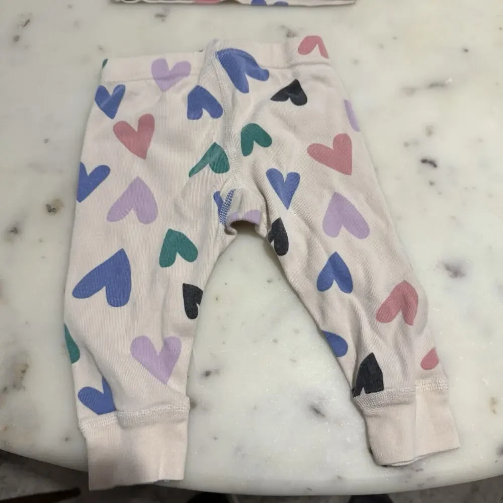 Hanna Andersson Long Sleeve Pajama Set Cream Colorful Hearts 12-18 months